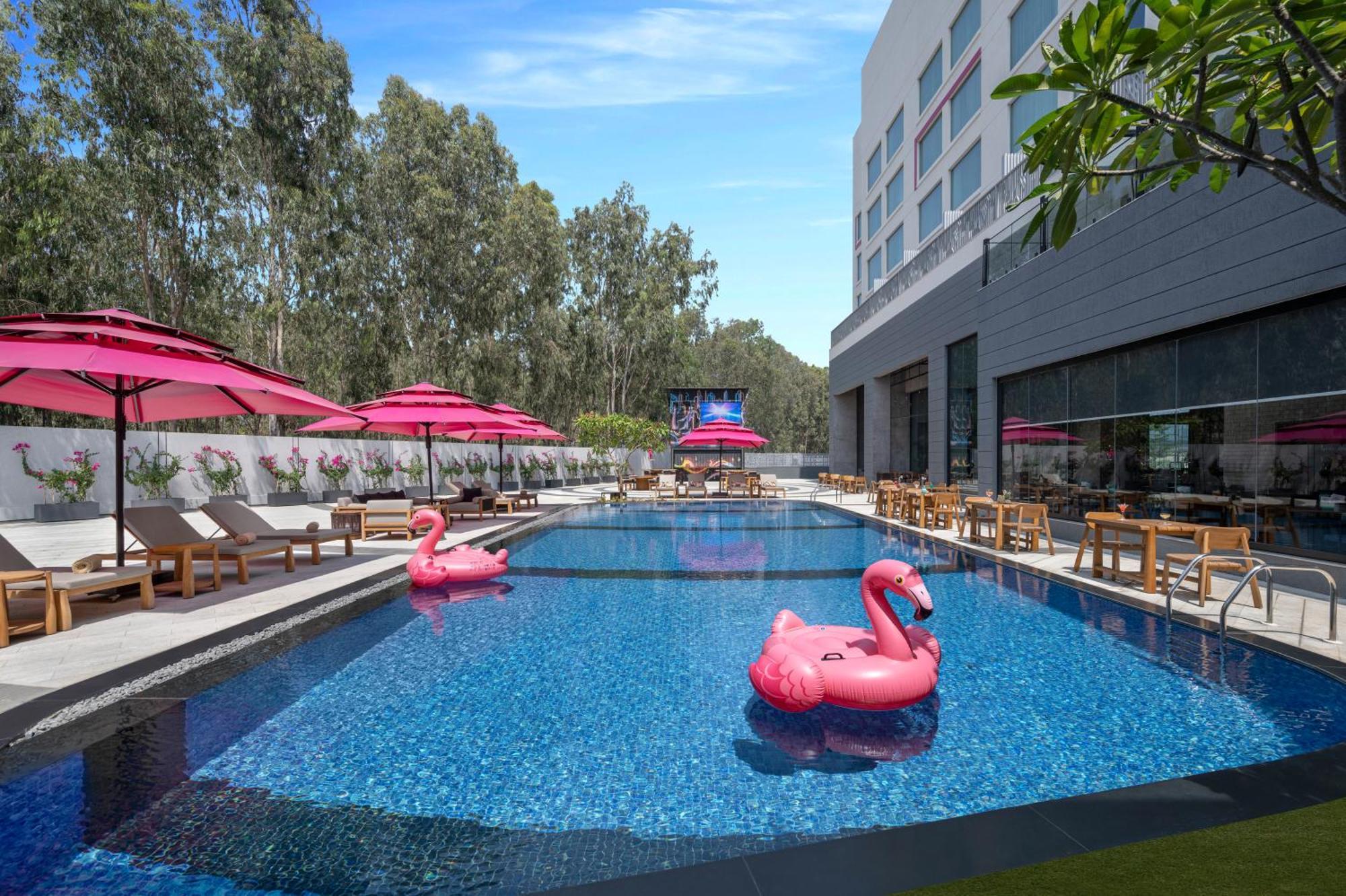 Moxy Bengaluru Airport Prestige Tech Cloud Hotel Devanahalli Екстериор снимка