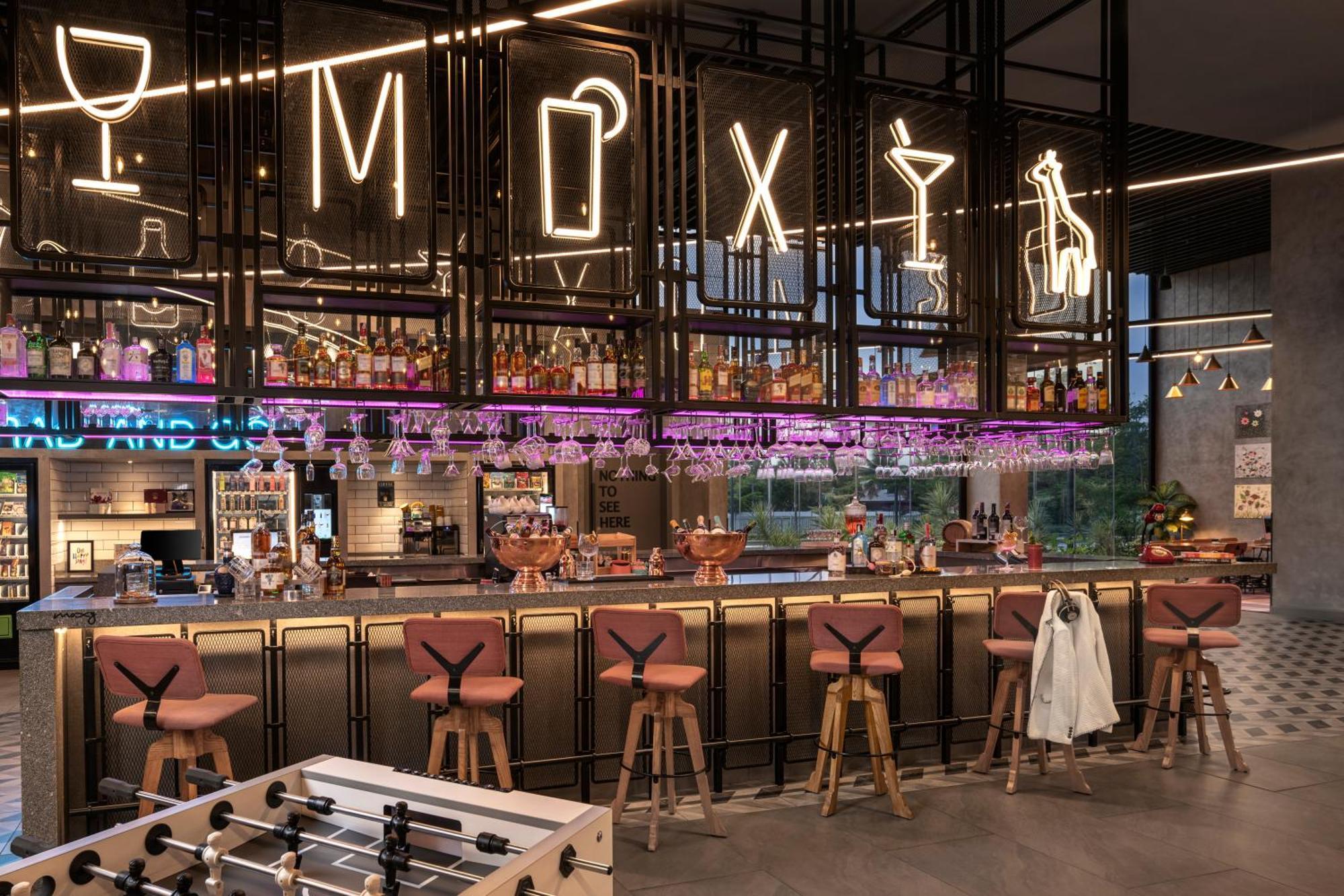 Moxy Bengaluru Airport Prestige Tech Cloud Hotel Devanahalli Екстериор снимка