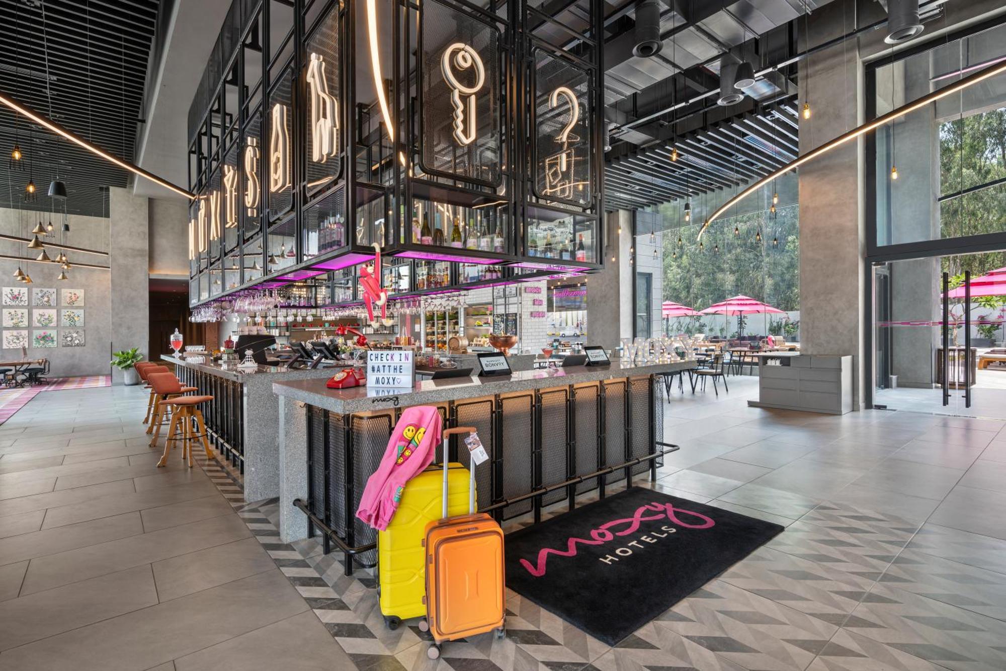 Moxy Bengaluru Airport Prestige Tech Cloud Hotel Devanahalli Екстериор снимка